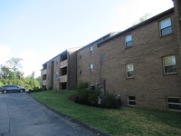 Valley Vista Apartments & Townhomes in Milford, OH - Foto de edificio - Building Photo