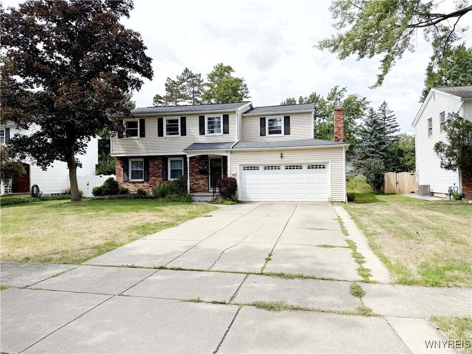 59 Laurie Lea in Buffalo, NY - Building Photo
