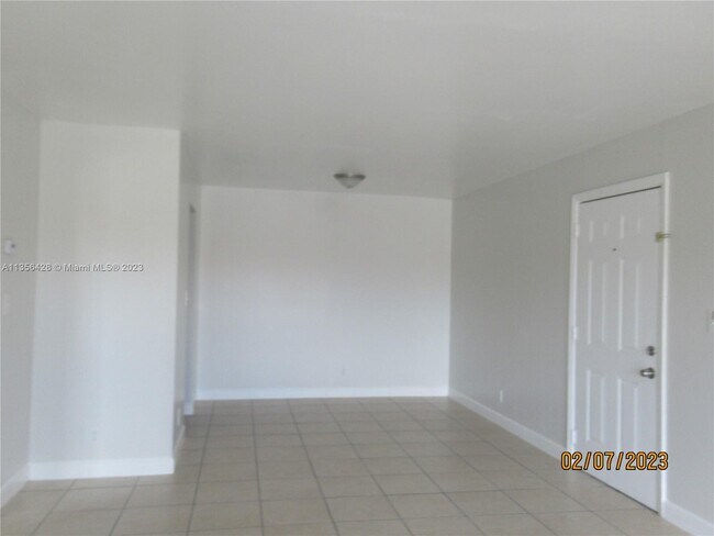2830 NW 55th Ave-Unit -2B in Lauderhill, FL - Building Photo - Building Photo