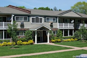 72 Mt Vernon Ave-Unit -F10 in East Patchogue, NY - Building Photo - Building Photo