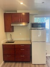 316 Juanita Ave in Millbrae, CA - Building Photo - Building Photo