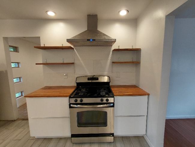 1688 Highland Pl in Decatur, GA - Building Photo - Building Photo