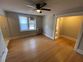 100 Howe St in New Haven, CT - Building Photo