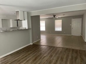 817 E N 10th St in Abilene, TX - Building Photo - Building Photo