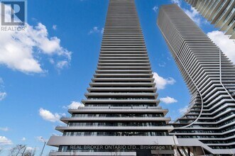 20-2920 Shore Breeze Dr in Toronto, ON - Building Photo - Building Photo