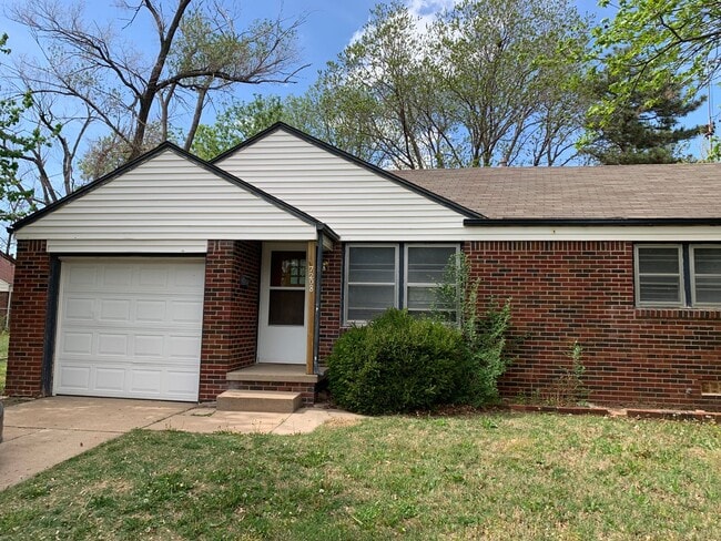 property at 7208 E Morris St