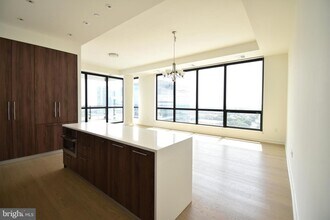 1650 Silver Hill Dr-Unit -2002 in Tysons, VA - Building Photo - Building Photo