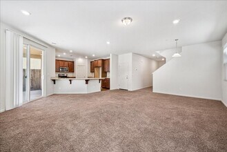 3036 Wading River Way in Sacramento, CA - Building Photo - Building Photo