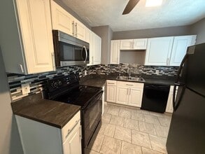 2879 Argyle Dr NW in Atlanta, GA - Building Photo - Building Photo