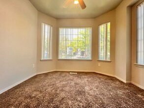 7586 W Tottenham Ln, Unit 101 in Boise, ID - Foto de edificio - Building Photo