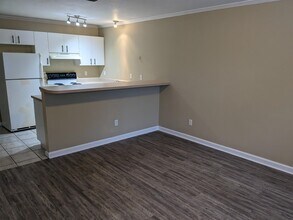 729 Wailes St in Tallahassee, FL - Building Photo - Building Photo