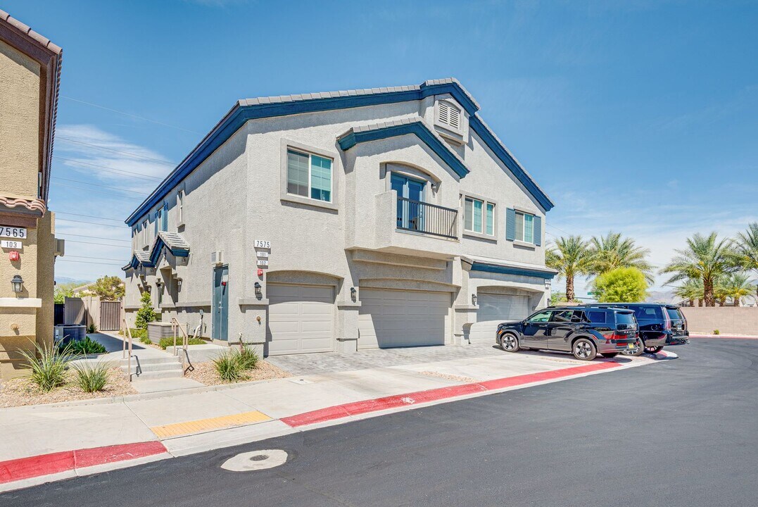 7575 Emerald Stars St in North Las Vegas, NV - Building Photo
