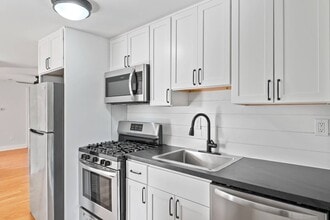 42 Saratoga Ave in Mechanicville, NY - Building Photo - Building Photo