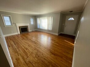 1447 Jennings St SE in Grand Rapids, MI - Building Photo - Building Photo