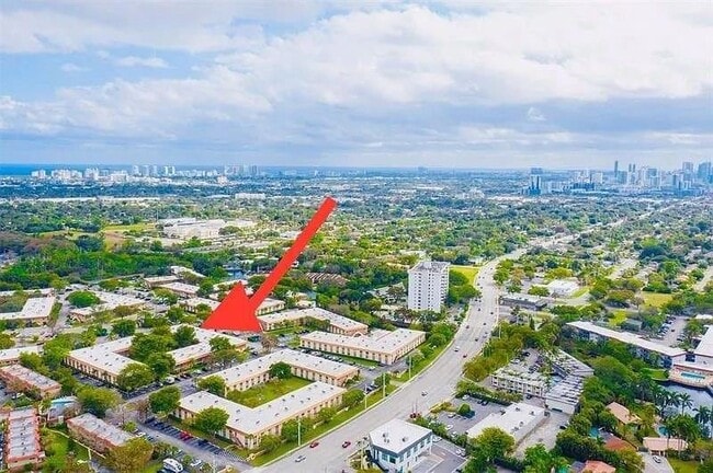 136 NE 19th Ct, Unit 218F in Wilton Manors, FL - Building Photo - Building Photo