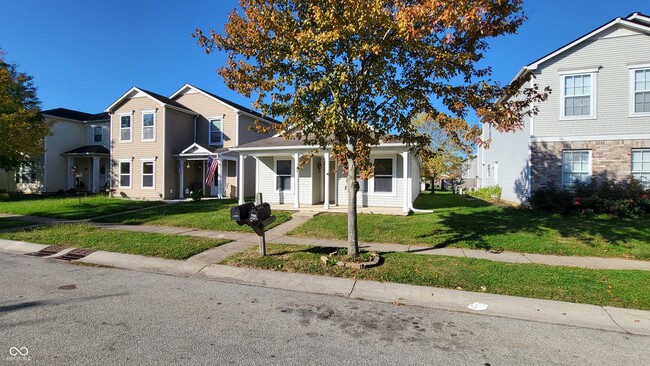 10239 Cumberland Pointe Blvd in Noblesville, IN - Building Photo - Building Photo