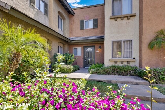 1043 Estes St in El Cajon, CA - Building Photo - Building Photo