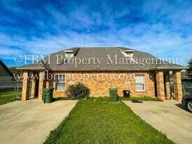 400 Kings Way Dr in Mansfield, TX - Building Photo