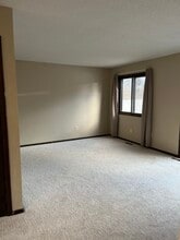 911 40th St NW in Rochester, MN - Building Photo - Building Photo