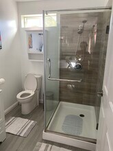 1013 Highland Ave, Unit ADU in Glendale, CA - Building Photo - Building Photo