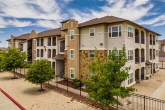 Sunset Lodge in Odessa, TX - Building Photo - Building Photo