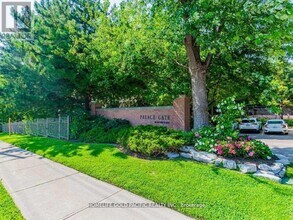 3181 Bayview Ave in Toronto, ON - Building Photo - Building Photo