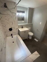 229 W Orchard St in Milwaukee, WI - Building Photo - Building Photo