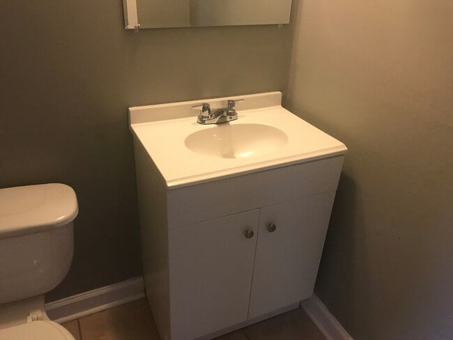 334 N Hoskins Rd in Charlotte, NC - Building Photo - Building Photo