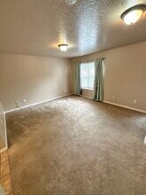 3155 S Hidden Valley Dr-Unit -143 in Saint George, UT - Building Photo - Building Photo