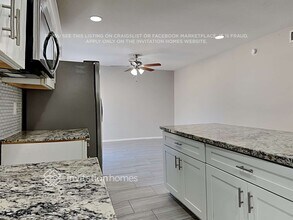 1915 E Colgate Dr in Tempe, AZ - Foto de edificio - Building Photo