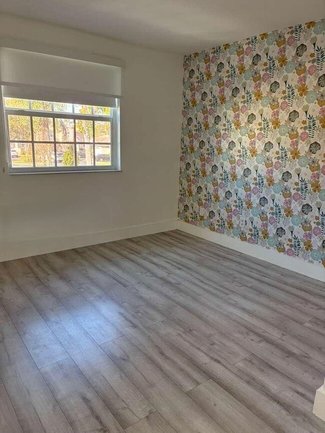 11705 NW 12th St in Pembroke Pines, FL - Building Photo - Building Photo