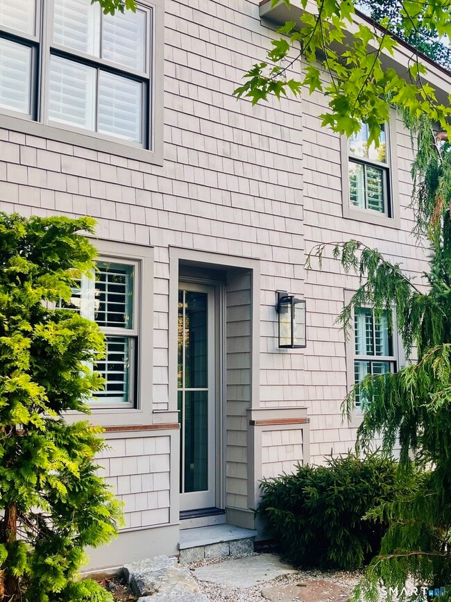 property at 4 Main St