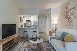 10 Hanover Square in New York, NY - Building Photo - Building Photo