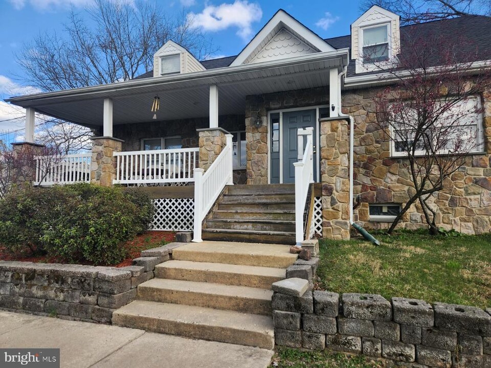 1507 Easton Rd in Warrington, PA - Building Photo