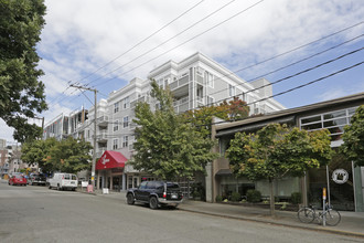 Uptown Condos in Seattle, WA - Building Photo - Building Photo