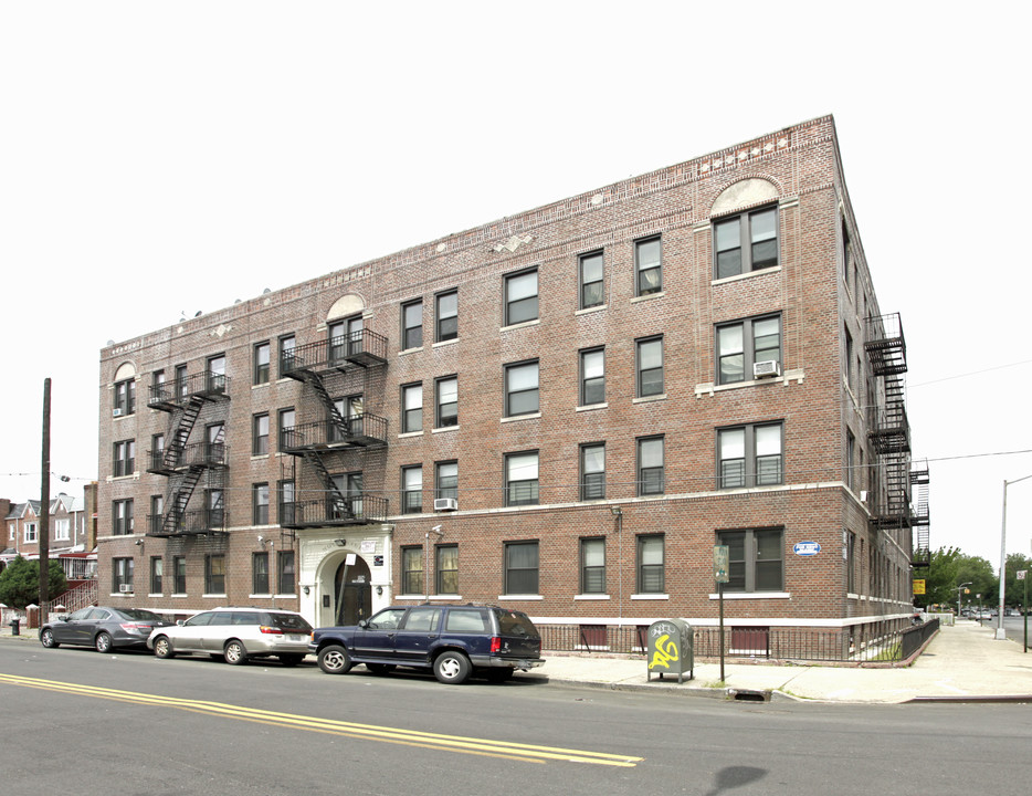 Maple Court in Brooklyn, NY - Foto de edificio