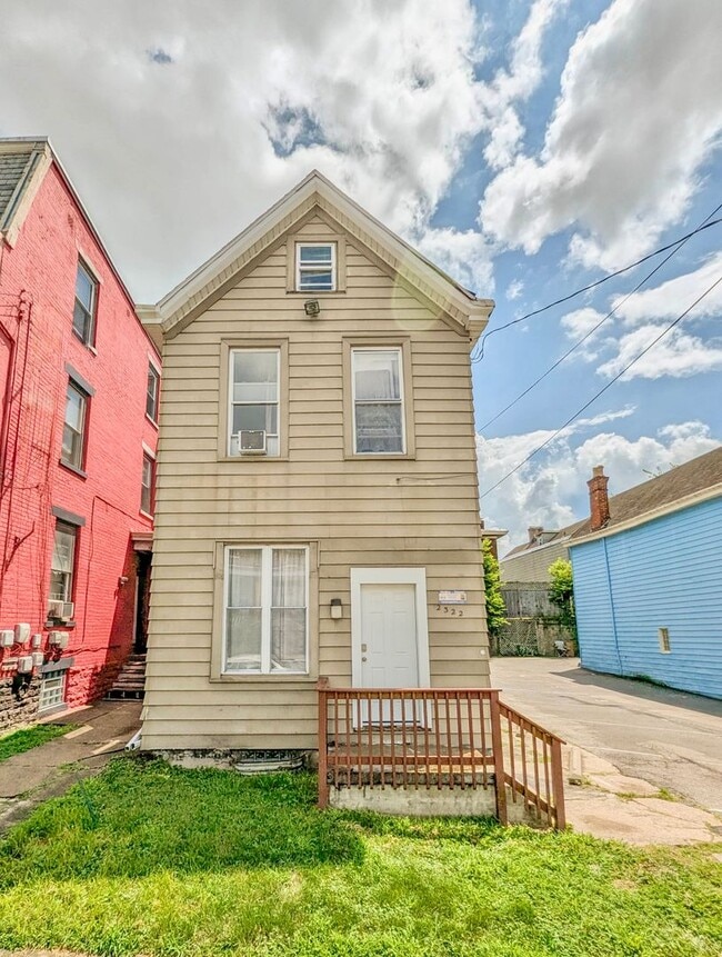 property at 2322 Stratford Ave