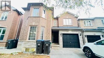 7 Bison Run Rd in Brampton, ON - Building Photo