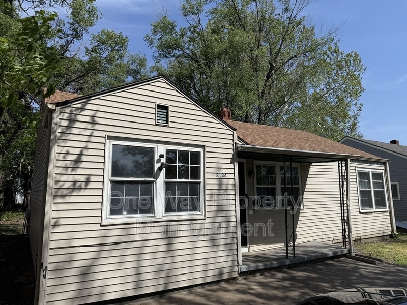 2134 N Minnesota St in Wichita, KS - Building Photo