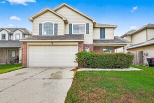 19815 Shores Edge Dr in Tomball, TX - Building Photo