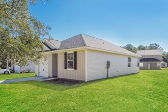 1285 Warrens Way in Manning, SC - Building Photo - Building Photo