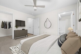 The Grand at Lake Sheri in Valdosta, GA - Foto de edificio - Building Photo