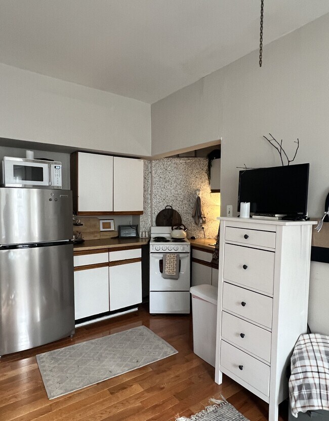 58-60 Burbank St, Unit 19
