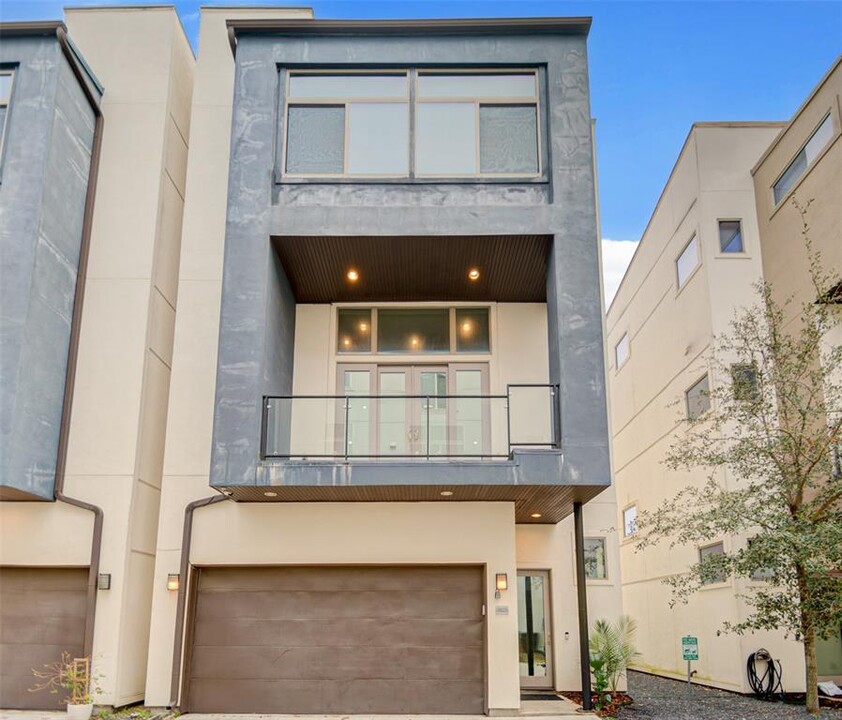 3217 Garrow St in Houston, TX - Building Photo