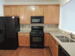 2030 Fosco Dr NW in Duluth, GA - Building Photo - Building Photo