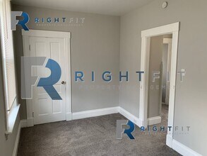 1154 Atwood Ave in Cincinnati, OH - Building Photo - Building Photo