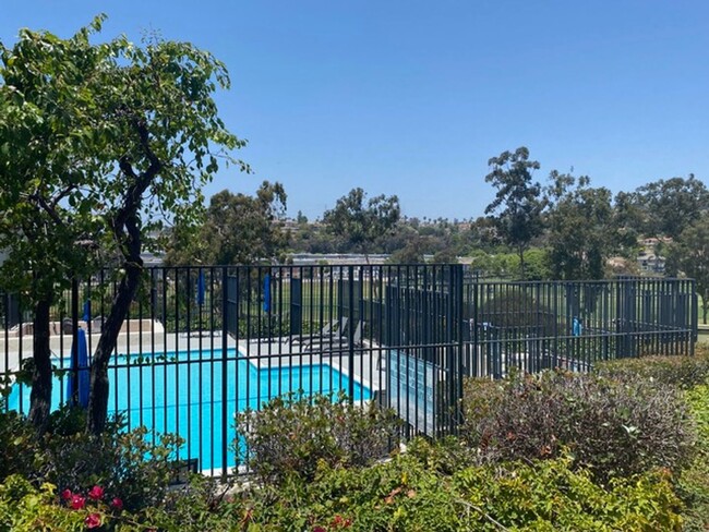 2508 Navarra Dr in Carlsbad, CA - Building Photo - Building Photo