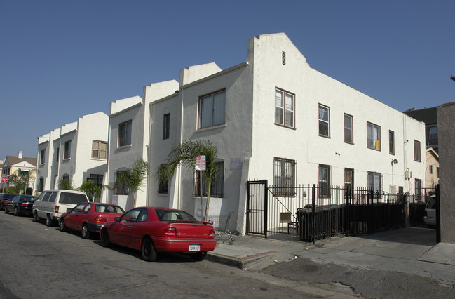 5200 Marathon St in Los Angeles, CA - Building Photo - Building Photo