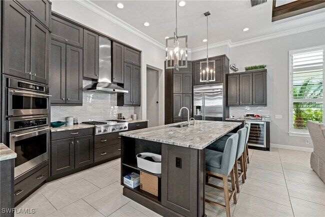 property at 11813 Via Cassina Ct
