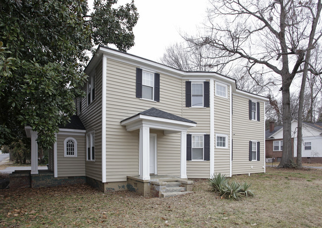 401 E Orr St in Anderson, SC - Foto de edificio - Building Photo